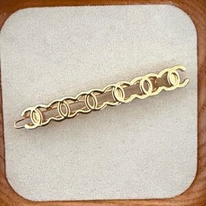 CHANEL Gold Hair Clip